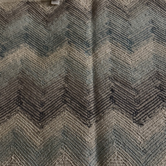 New Chevron Bath Rug - Picture 3 of 3